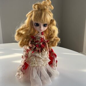 Groove Inc Pullip Princess Rosalind